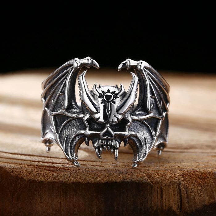 WorldNorse Vampire Skull Bat Ring