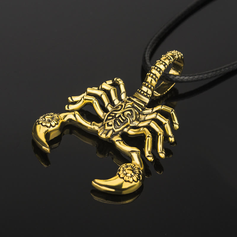 WorldNorse Crawling Scorpion Claws Necklace