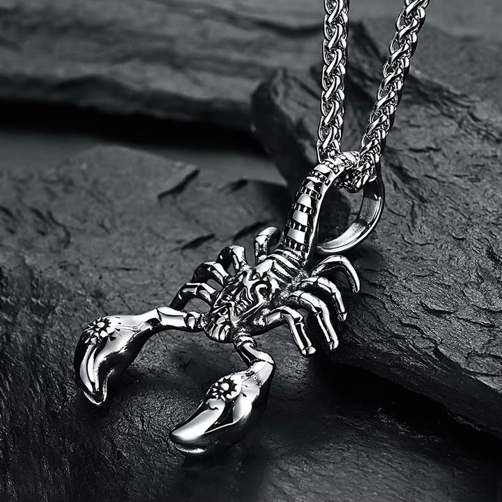 WorldNorse Crawling Scorpion Claws Necklace