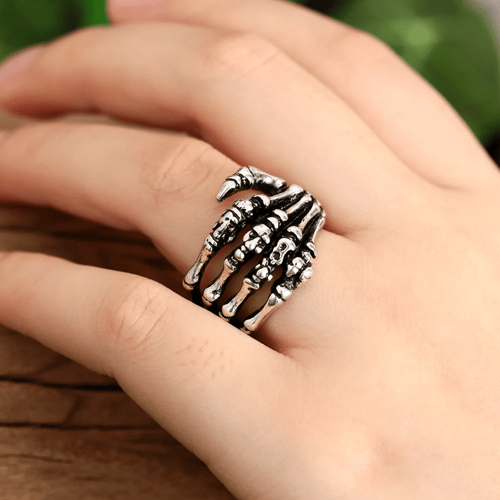 WorldNorse Finger Bone Skull Dead Hand Ring