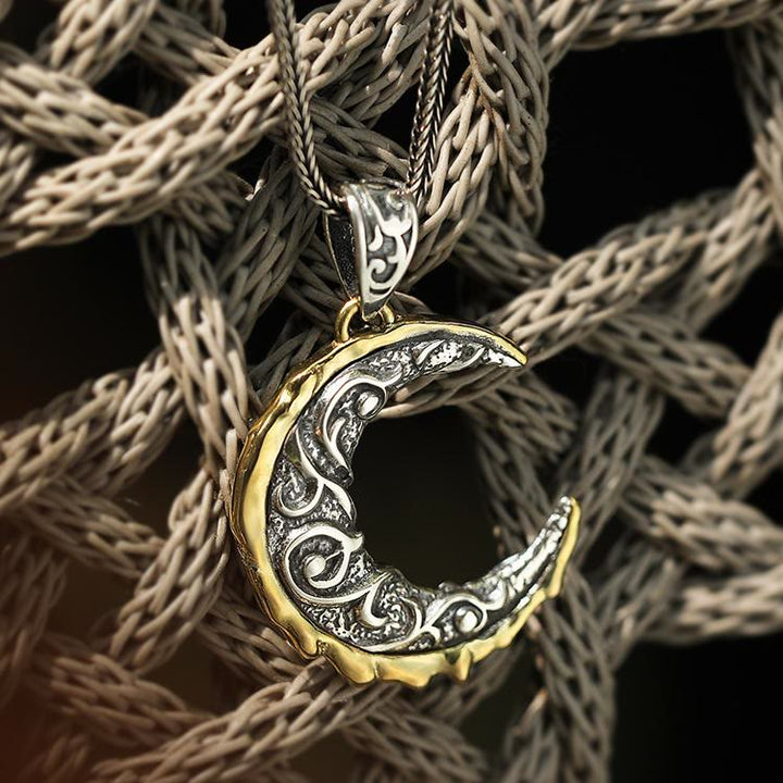 WorldNorse 925 Sterling Silver Moon Shape Necklace