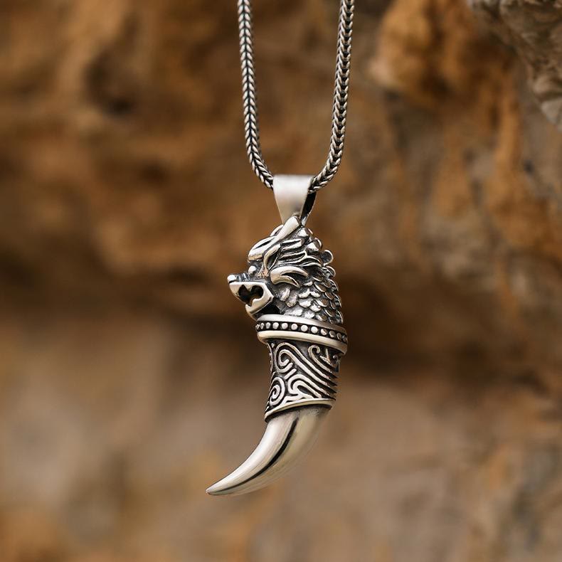 WorldNorse 925 Sterling Silver Dragon Wolf Tooth Necklace