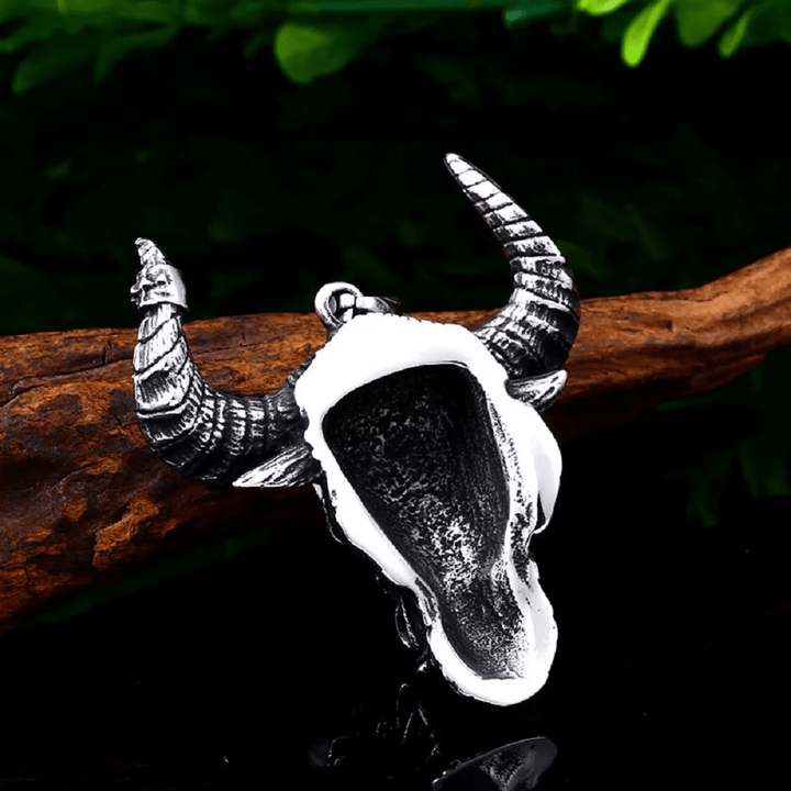 WorldNorse Bull Head Animal Necklace