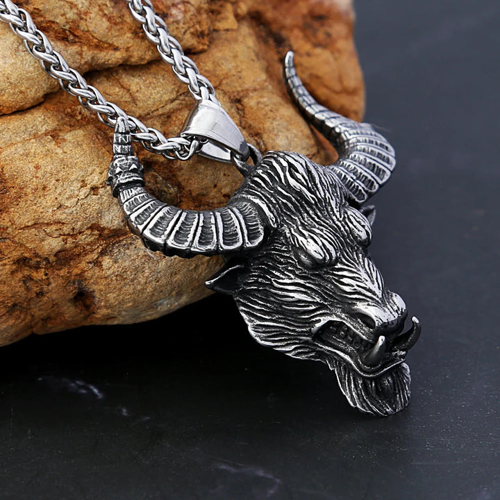 WorldNorse Bull Head Animal Necklace