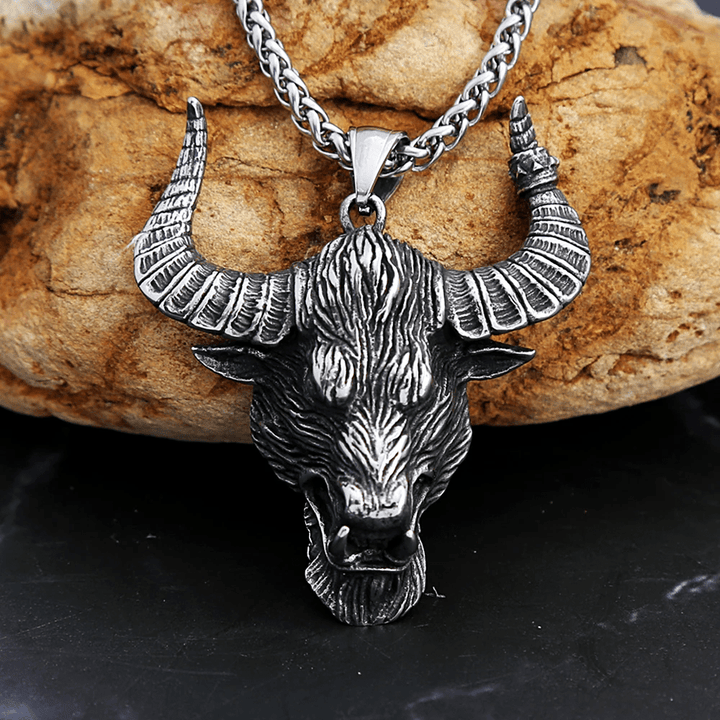 WorldNorse Bull Head Animal Necklace