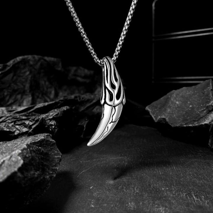 WorldNorse Vintage Wolf Tooth Necklace