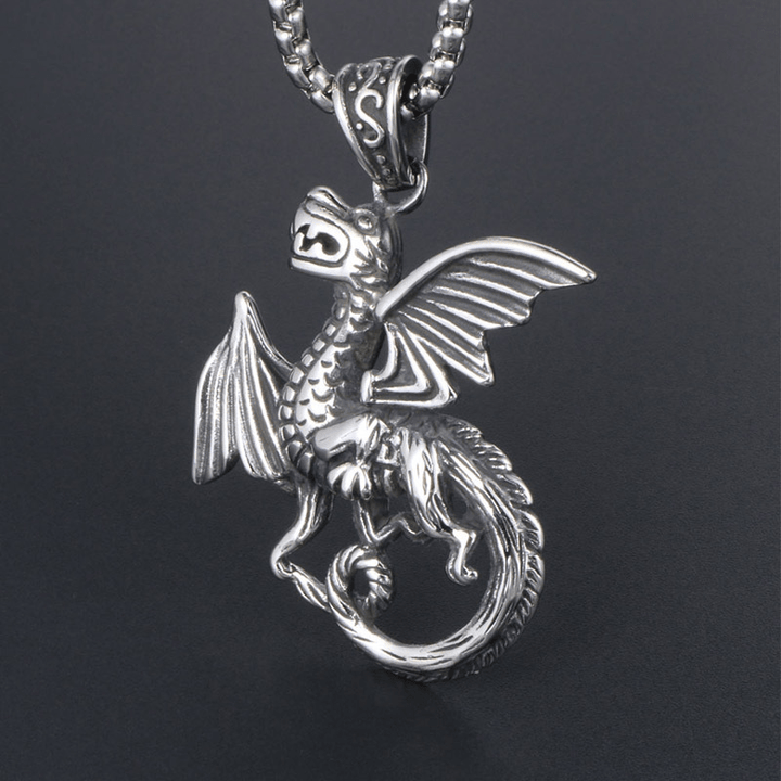 WorldNorse Dragon Fighter Flying Necklace