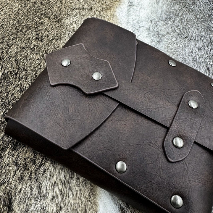 WorldNorse Square Rivet Leather Belt Pouch Bag Set