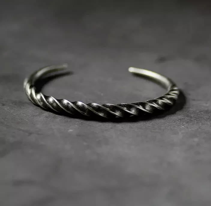 WorldNorse Norse Twisted Horn Bracelet