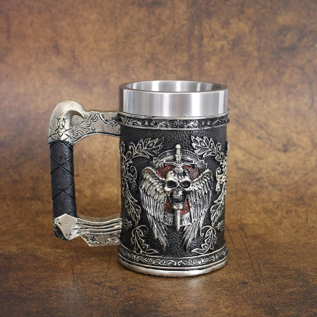 WorldNorse Sword Skull Crest Beer Mug