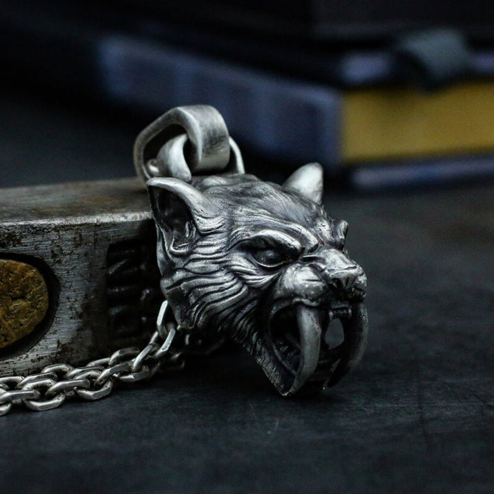 WorldNorse Fierce Saber-Tooth Tiger Necklace