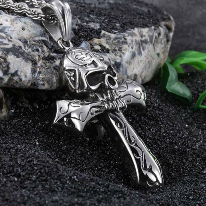 WorldNorse Skull Cross Vines Necklace