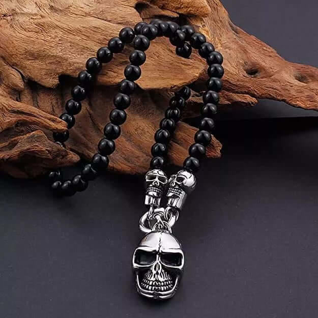 WorldNorse Glass Beads Skull Necklace