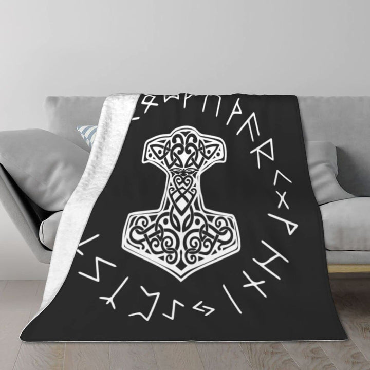 WorldNorse Celtic Knot Mjolnir Blanket - 264x228cm - image 0