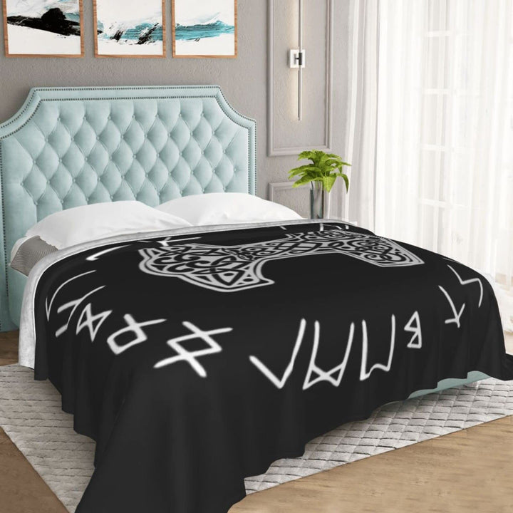 WorldNorse Celtic Knot Mjolnir Blanket - image 4