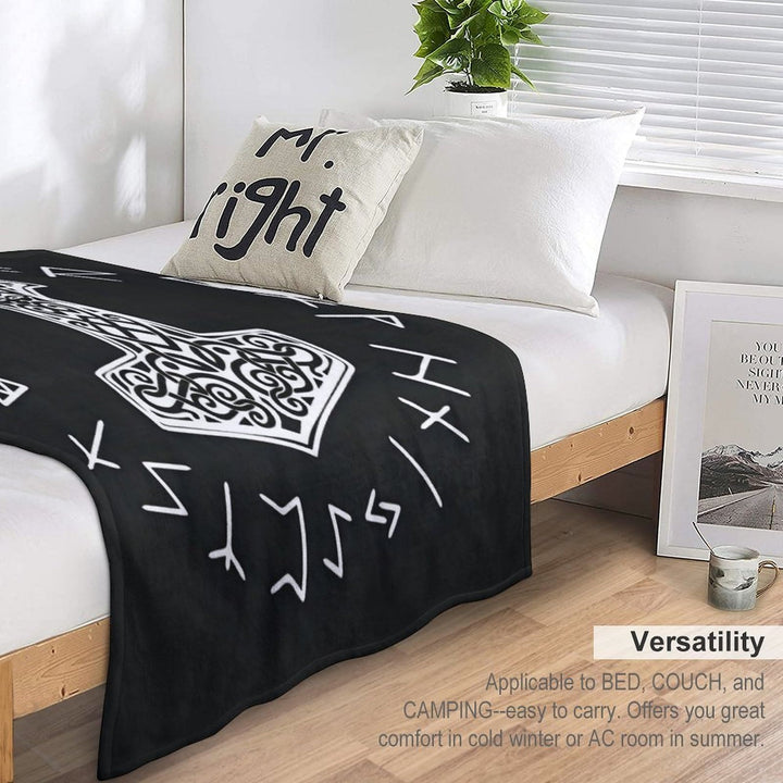 WorldNorse Celtic Knot Mjolnir Blanket - image 5