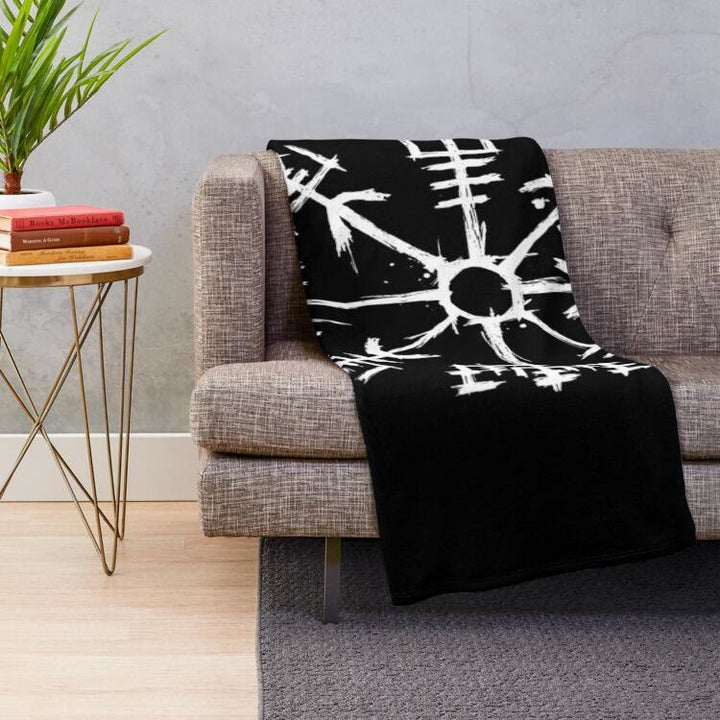 WorldNorse Wolves Vegvisir Blanket - image 5