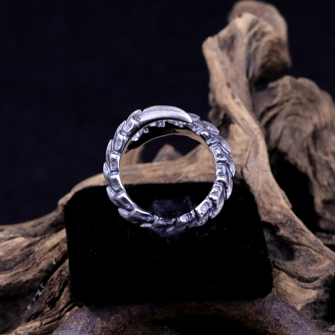 WorldNorse Strange Freak Beast Alien Centipede Ring - image 6