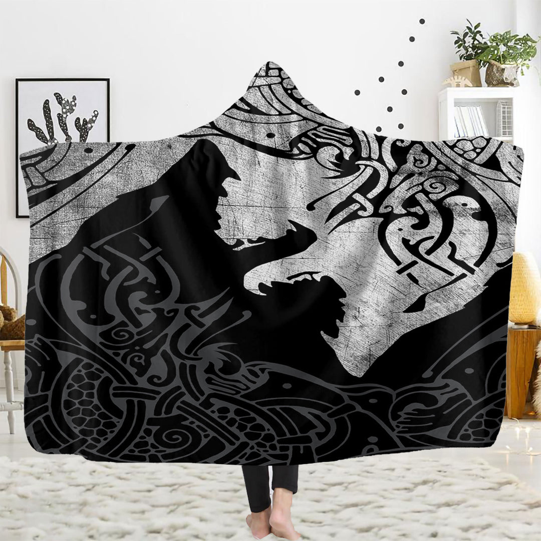 WorldNorse Celtic Knot Hooded Blanket