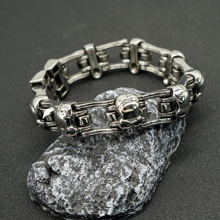 WorldNorse Gothic Skull Head Link Chain Bracelet