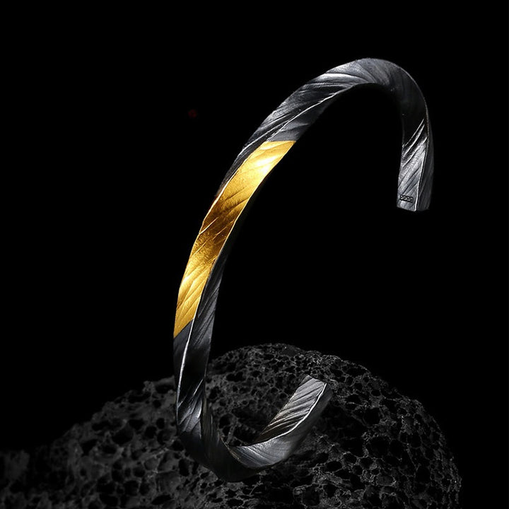 WorldNorse Nordic Essence Hammered Mobius Bracelet