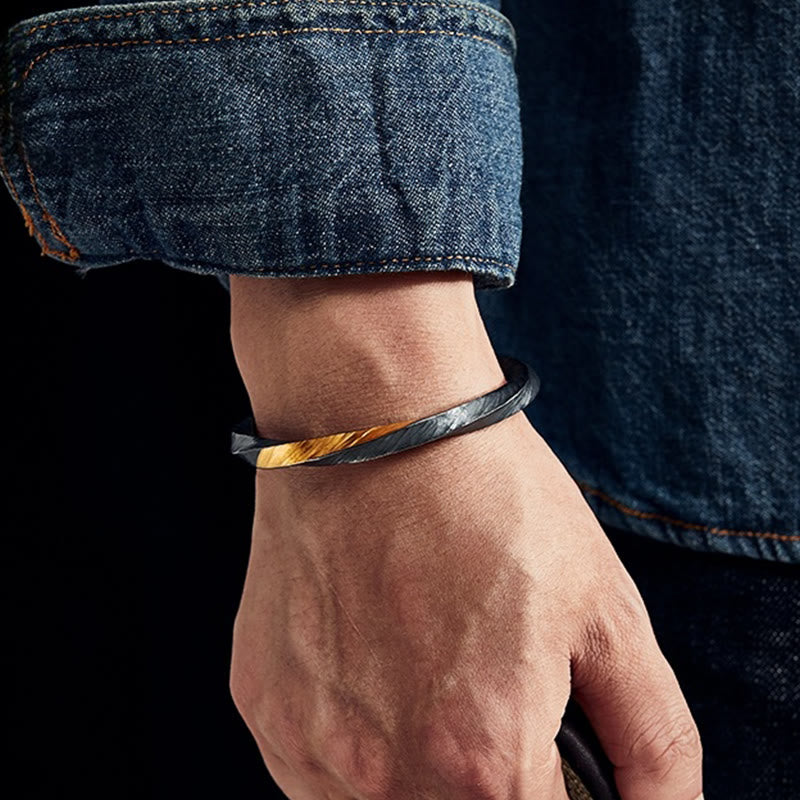 WorldNorse Nordic Essence Hammered Mobius Bracelet