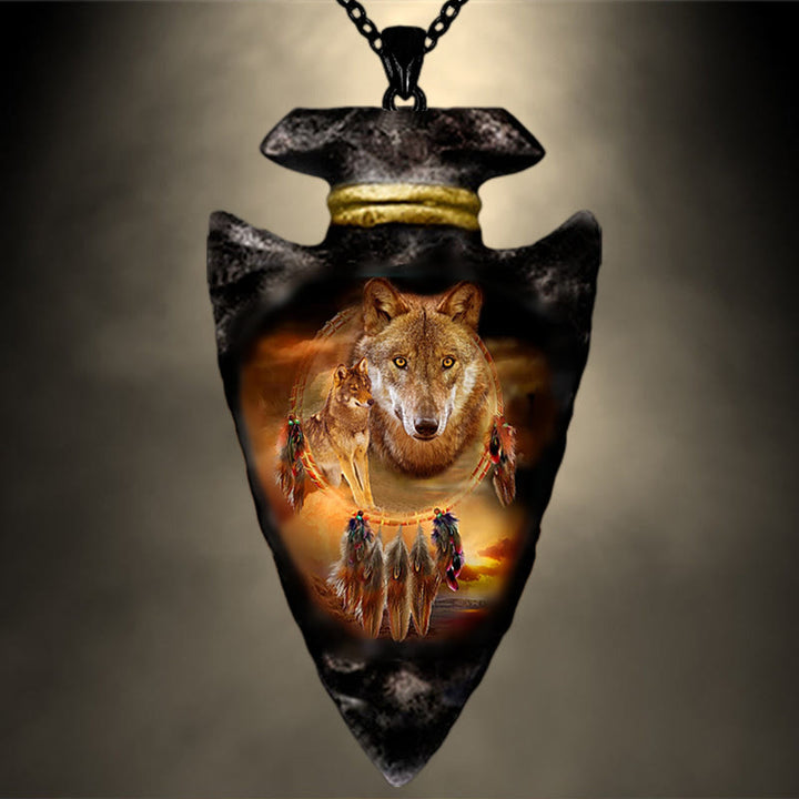 FREE Today: Arrowhead Faith Wolf King Necklace