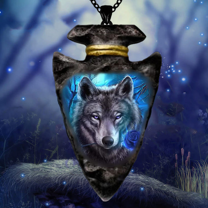 FREE Today: Arrowhead Faith Wolf King Necklace