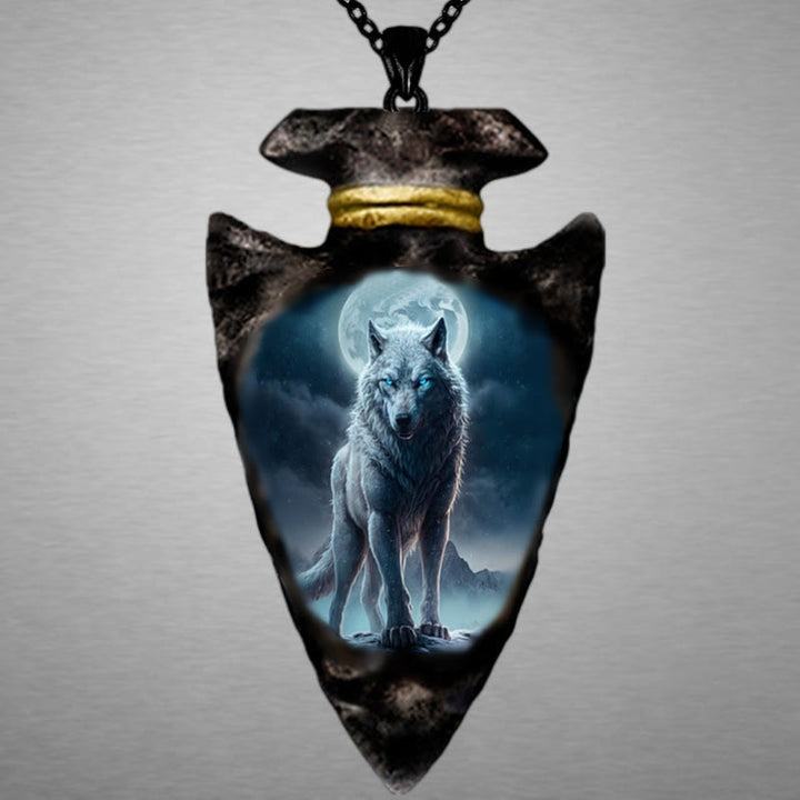 FREE Today: Arrowhead Faith Wolf King Necklace