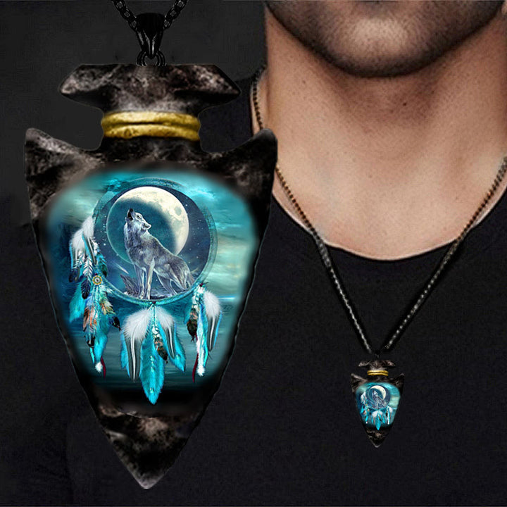 FREE Today: Arrowhead Faith Wolf King Necklace