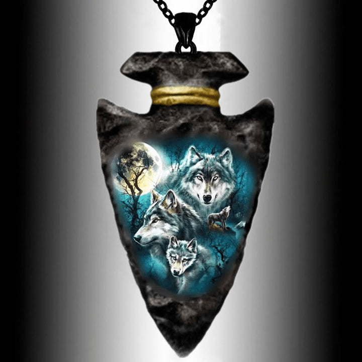 FREE Today: Arrowhead Faith Wolf King Necklace