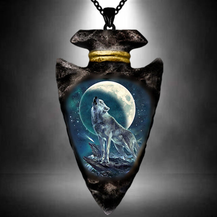 FREE Today: Arrowhead Faith Wolf King Necklace