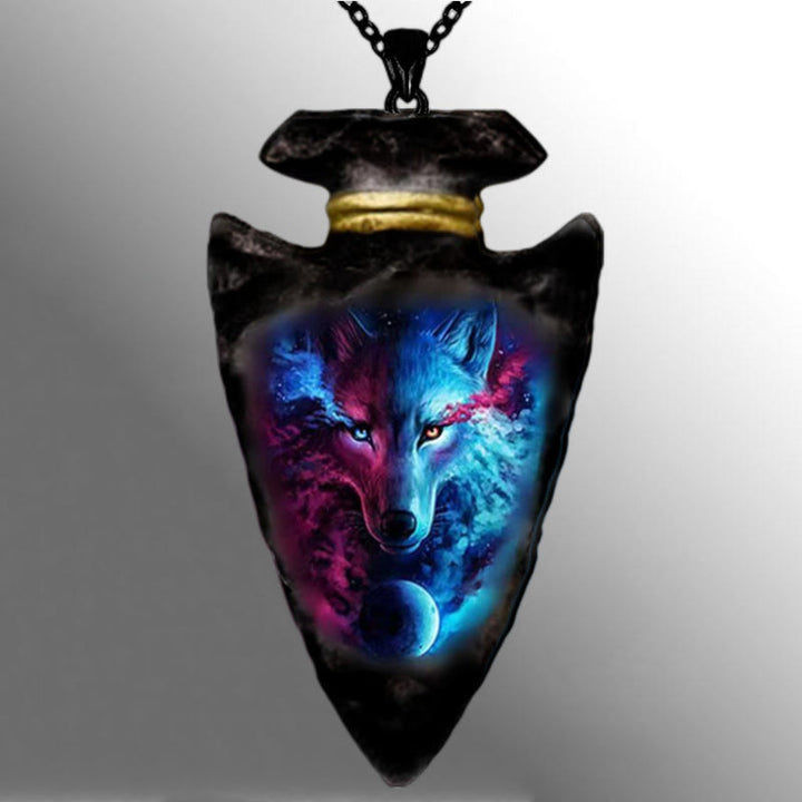 FREE Today: Arrowhead Faith Wolf King Necklace
