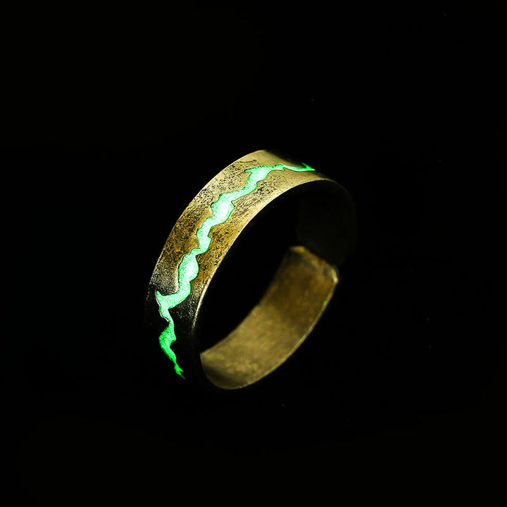FREE Today: Crack Glowing Ring
