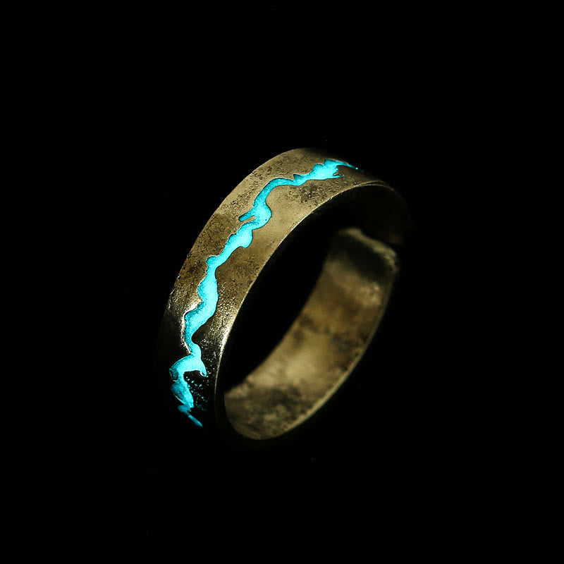FREE Today: Crack Glowing Ring