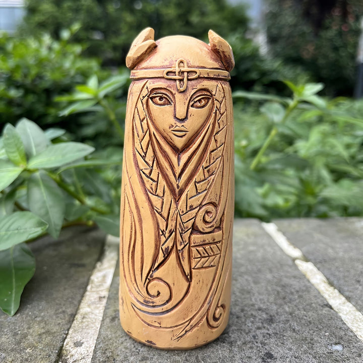 WorldNorse Knot Crested Horned Weaver Statue Decoration - image 5