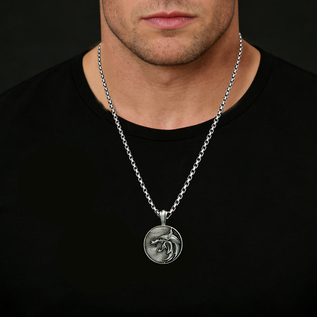 WorldNorse Shadowed Wolf Head Engraved Necklace - image 4