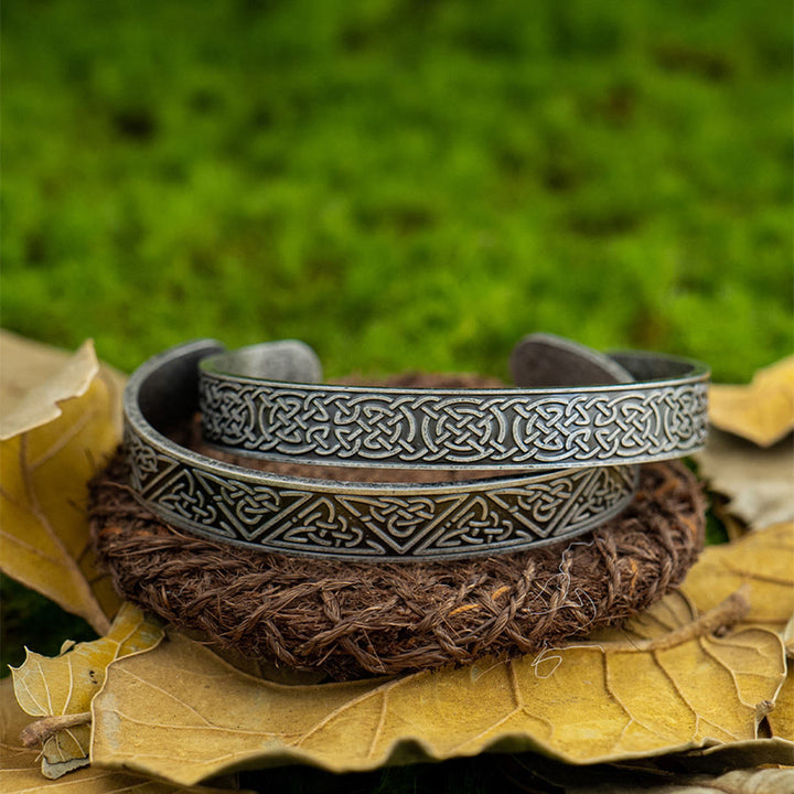 WorldNorse Tooled Interlace Celtic Knot Bracelet - image 0