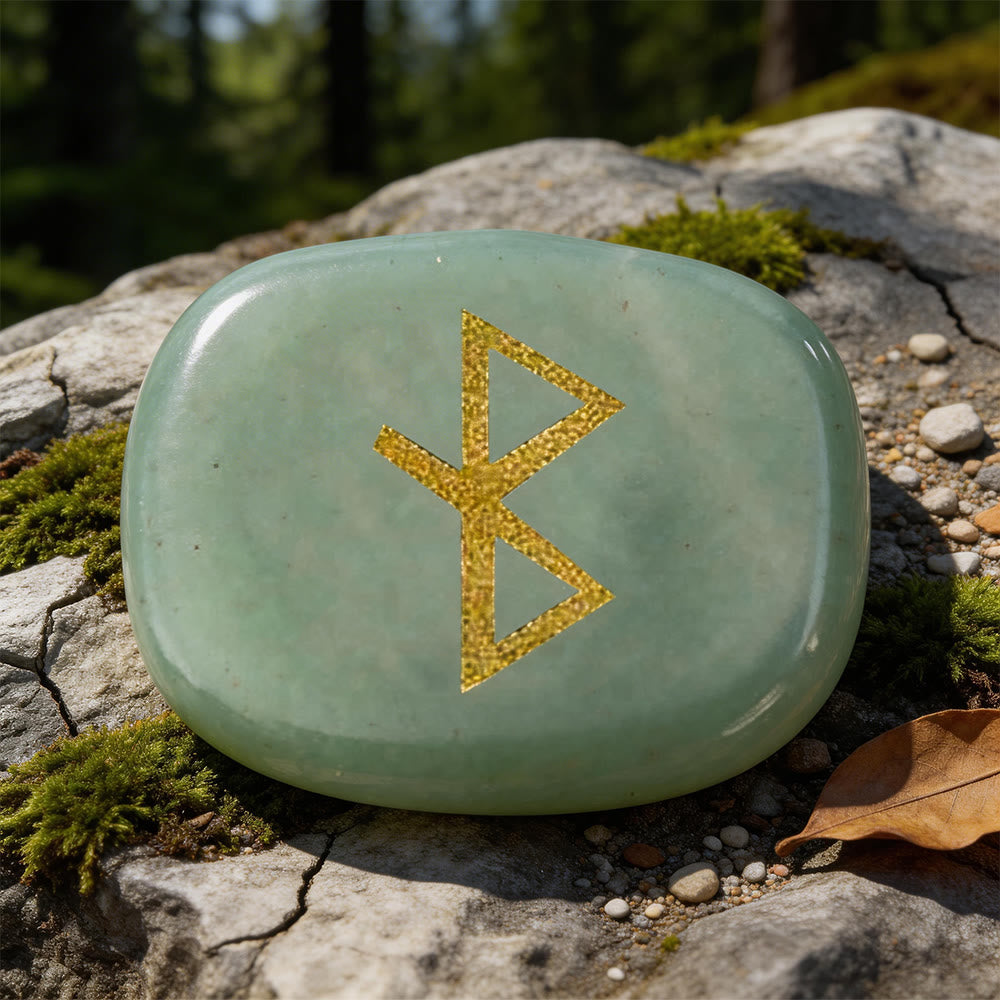 WorldNorse Healing Bind Rune Vitality Crystal Decor - Green Aventurine - image 1