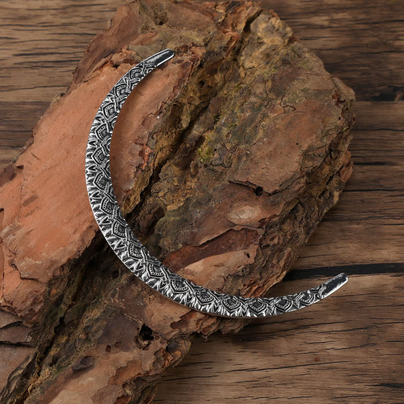 WorldNorse Endless Knot Crescent Hairpin - image 5