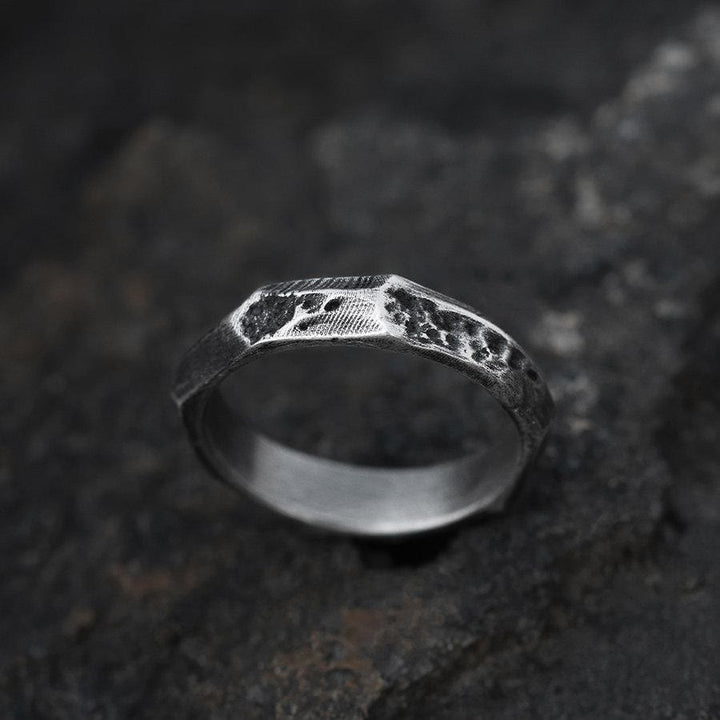 WorldNorse Handcrafted 999 Silver Vintage Geometric Hammered Ring - US 11 - NO THANKS - image 0