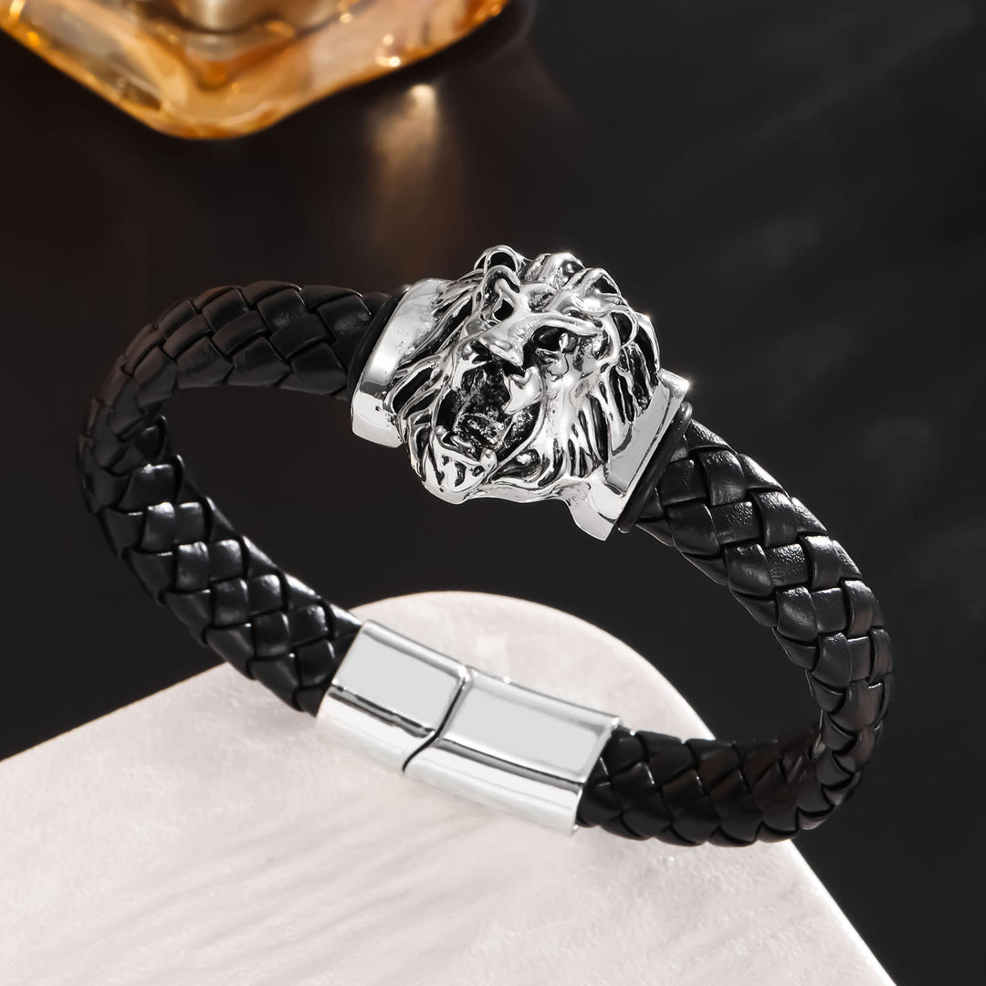 WorldNorse 316L Stainless Steel Lion Head Bracelet