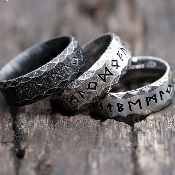 WorldNorse Vintage Futhark Rune Viking Amulet Ring