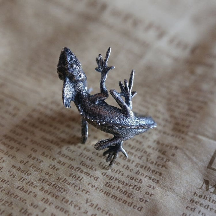 FREE Today: Silver Lizard Adjustable Reptile Ring