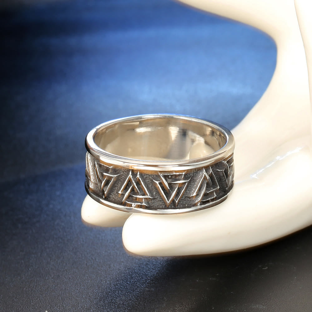 WorldNorse Nordic Vintage Valknut Triangle Knot Ring