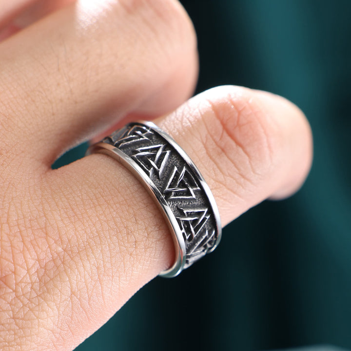WorldNorse Nordic Vintage Valknut Triangle Knot Ring
