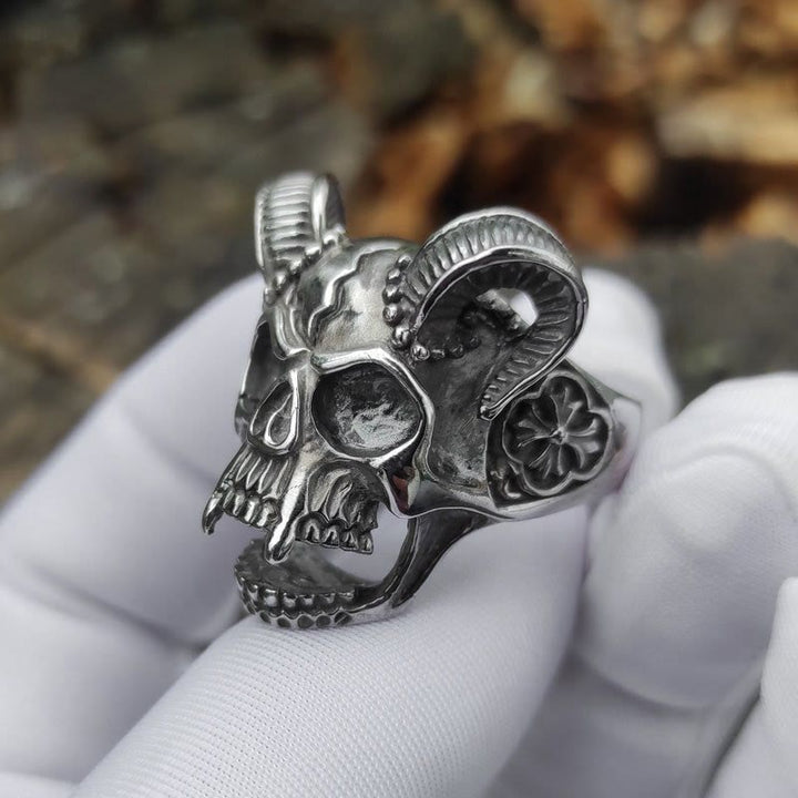 WorldNorse Occult Goat Horned Vampire Skull Ring