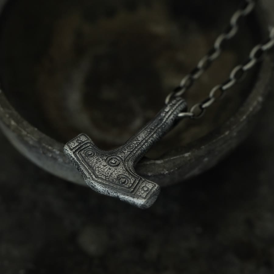 WorldNorse 999 Sterling Silver Mjolnir Necklace