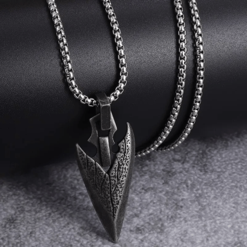 WorldNorse Vintage Weapon Spearhead Guide Your Necklace