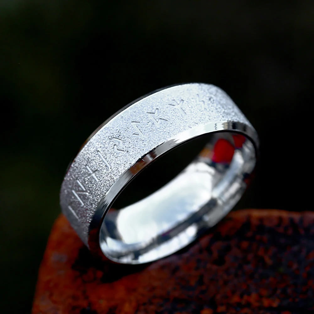 WorldNorse Round Simple Viking Rune Ring
